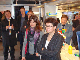 Vor der historischen Kulisse des Marktplatzes machte die mobile Erlebniswelt BIOTechnikum am 12. und 13. März 2009 in Kulmbach Station. In den Hightech-Truck kamen Schüler, interessierte Kulmbacher sowie Vertreter aus Politik und Wirtschaft zu Praktika, Rundgängen und "Offener Tür".